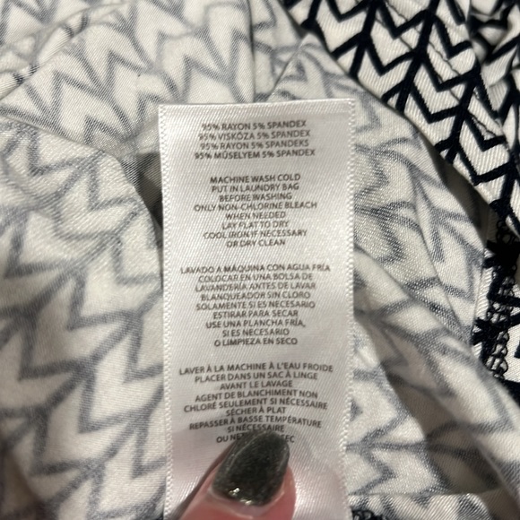 Michael Michael Kors Cold Shoulder Top - Picture 4 of 4